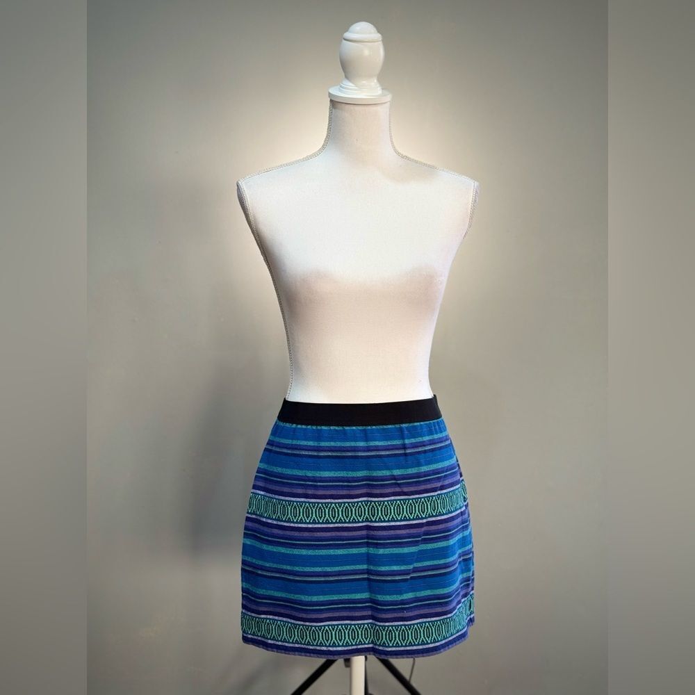 SALE! Blue American Eagle Aztec Striped Mini Skirt Size 2 NWT